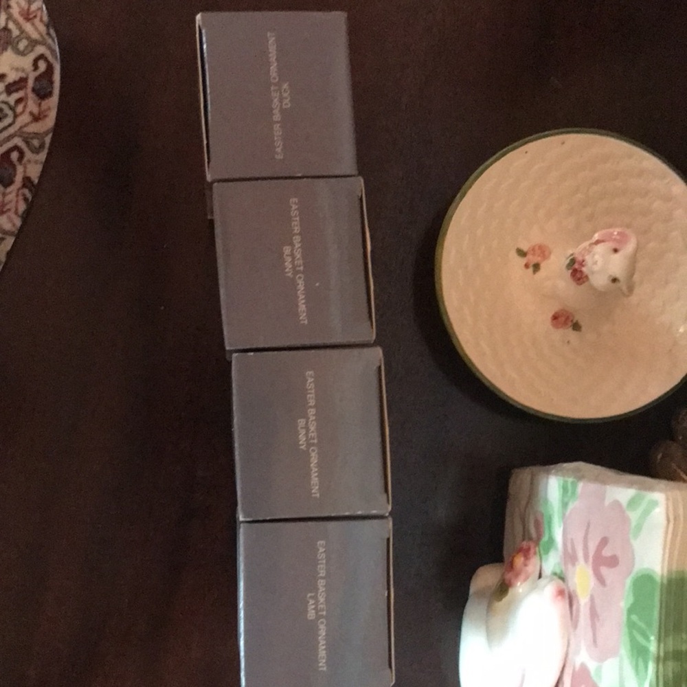Avon Easter Collection - Picture 11 of 11